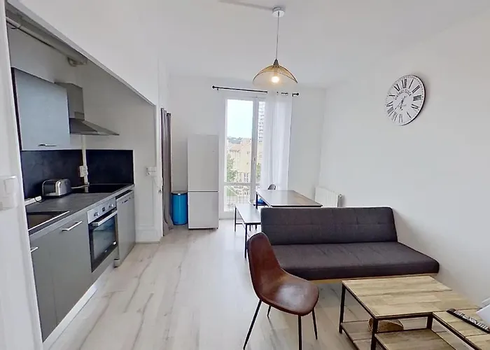 F4 - La Maison De M Goeland - 4E Etage
